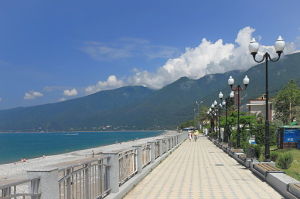 Uferpromenade in Gagra